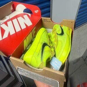 Nike Air Force 1 Low Off - white VOLT Kids Neon Sneakers